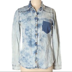 Zara chambray acid wash top
